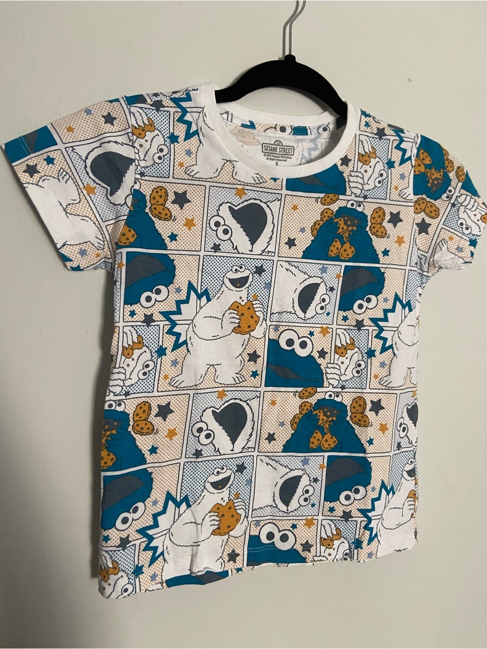 EUC Sesame Street Cookie Monster Comic Book Strip graphic t-shirt 5-6 years old!